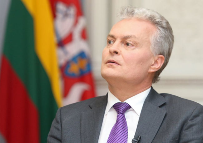 Prezidentas ragina užsienyje gyvenančius lietuvius aktyviai balsuoti Seimo rinkimuose