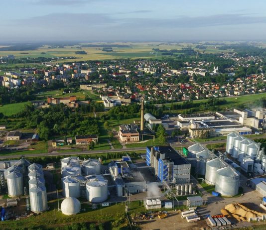 Kovoje su aplinkos tarša: Europa įdarbino energiją iš grūdų