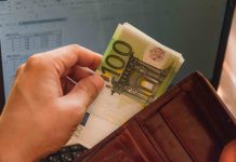 Renkantis darbą, lietuviams svarbiausia alga – kaip jie bando užsitikrinti perspektyvią karjerą?