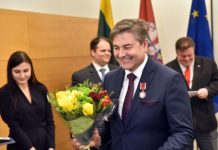 Užsienio reikalų ministerijoje įteikti apdovanojimo „Už pasaulio lietuvių nuopelnus Lietuvai“ medaliai