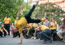 „Gilus kontaktas su gamta – tai gilus kontaktas su savimi“. Kapueira džiugina ir moko