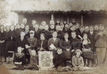 UŽRAŠYTI ŠVIESOS. Stiklo negatyvų autorius