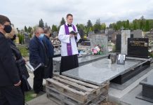 Kalba, pasakyta laidotuvių metu