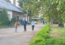 Su nerimu šalčių laukiančius ir pabėgėlių statuso neturinčius migrantus siūloma įdarbinti rajono įmonėse