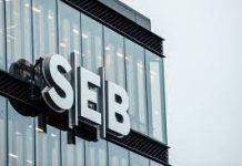 SEB įspėja: suaktyvėjo melagingas SMS žinutes platinantys sukčiai