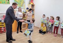 Konsulato vadovas lankėsi Suvalkų lietuvių vaikų darželyje