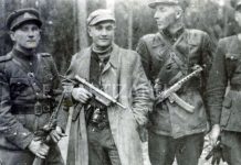 Juliaus Mielkaus 100-osioms gimimo metinėms (4). Apsuptyje