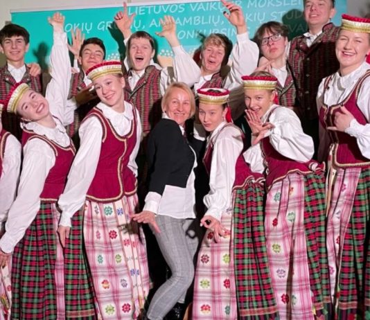 Punskiečiai tarp geriausių festivalio „Aguonėlė 2022“ šokių kolektyvų