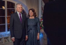 Prezidento ir pirmosios ponios sveikinimas Lietuvos žmonėms Naujųjų metų proga