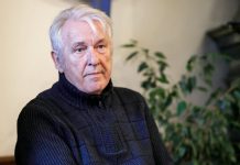 Vieno lito literatūrinė premija – poetui Viktorui Rudžianskui
