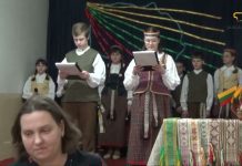 Vasario 16-oji Vidugirių mokykloje