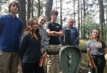 Jaunųjų istorijos puoselėtojų grupė tvarkė partizanų žuvimo vietą Šlynakiemyje