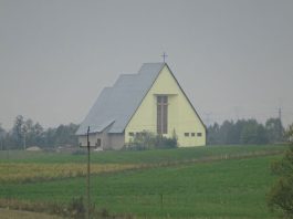 Dievo šventovė, tapusi nesutarimų namais (1)