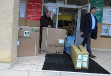 Ukrainai perduoti du vežimėliai neįgaliesiems