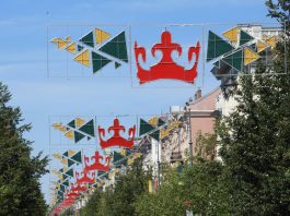 KAD GIRIA ŽALIUOTŲ… Lietuvos dainų šventei – 100