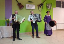„Vienybės“ poezijos šventė su daina Suvalkuose