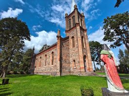 Gižai – parapijos lopšys, dvaras ir buvusi Seinų kunigų seminarija