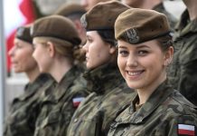 Lenkijos kariuomenėje tarnauja per 34 tūkst. moterų