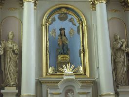 Seinų Dievo Motinos stebuklingoji statula