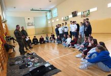 Punsko licėjaus mokiniai susitiko su Lenkijos kariuomenės atstovais