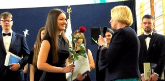 Punsko licėjuje nuaidėjo Paskutinis skambutis