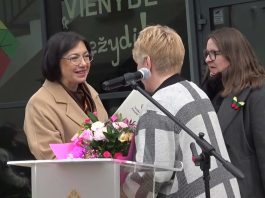 Suvalkų lietuvių mokyklai suteiktas „Vienybės“ vardas