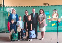 Seinų lietuvių „Žiburio“ mokykloje šventiška nuotaika ir garbingi svečiai