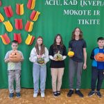 Vidugirių mokiniai pasitiko rudenėlį